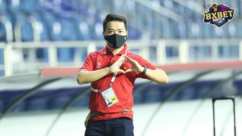 Cột mốc sự nghiệp đầy thành công của chủ kênh 